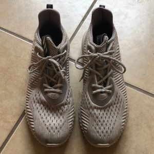 Adidas men’s size 9 “alphabounce”